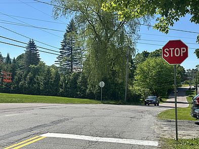 Better Connections demo - new stops at Maple/Guptil intersection